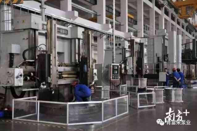 65年来，星空体育·星空官方网站-星空体育(中国)一直专注于泵领域的研究和应用，图为星空体育·星空官方网站-星空体育(中国)车间